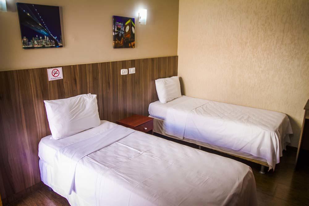 Barbara'S Hotel Junqueiropolis Екстер'єр фото